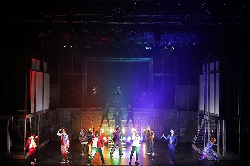 画像ギャラリー No.014のサムネイル画像 / 目に,耳に「ヒプマイ」世界が殴りかかってくる。「『ヒプノシスマイク-Division Rap Battle-』Rule the Stage -track.1-」ゲネプロレポート