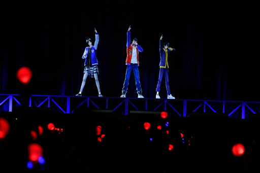 画像ギャラリー No.003のサムネイル画像 / 「ヒプマイ」初の3DCGライブが開演! 生き生きとしたディビジョンメンバー,生バンドとDJでぶち上がった千葉公演をレポート