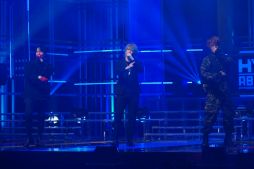 画像ギャラリー No.004のサムネイル画像 / 「ヒプノシスマイク NO TICKET LIVE 3時間生放送!CROSS A LINE SP」の公式レポート公開