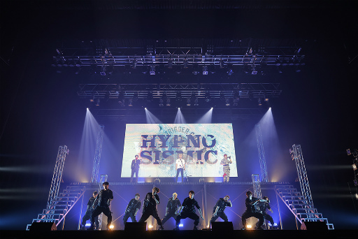 ���������꡼ No.002�Υ���ͥ������ / �֥ҥץ��ơץ襳�ϥޡ��ǥ��ӥ����ñ�ȥ饤�֡�Rep LIVE side M.T.C�դΥ��ͥץ������ݡ��ȡ���MAD TRIGGER CREW�ɤ�̥�Ϥ�����ȯ��