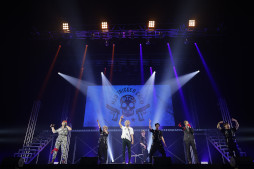 画像ギャラリー No.002のサムネイル画像 / 「ヒプノシスマイク」,舞台“Rep LIVE side M.T.C”が開幕。キャストコメントと舞台写真が公開に