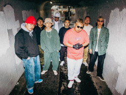 ���������꡼ No.010�Υ���ͥ������ / �֥ҥץޥ��ס��ȥ����������ǥ��ӥ�����New���󥰥�Υ��㥱�åȤȼ�Ͽ���Ƥ����