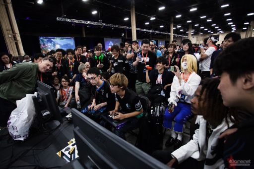 ꡼ No.102 | EVO2019ϡ֥ॹԡפʤ4ͥԤꤹEVO2019Day2TwitterޤȤᡣDay3˿ʤTOP8ϳʤ