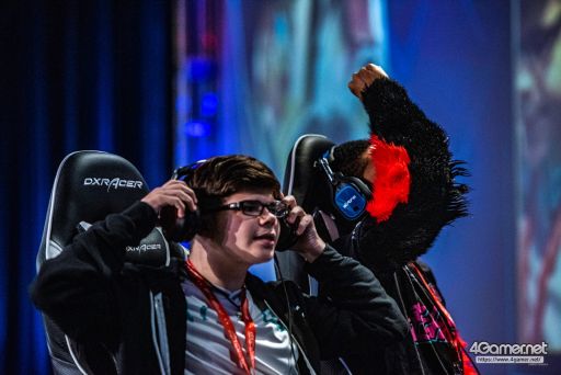 ꡼ No.122 | EVO2019ϡ֥ॹԡפʤ4ͥԤꤹEVO2019Day2TwitterޤȤᡣDay3˿ʤTOP8ϳʤ