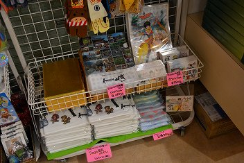 画像ギャラリー No.022のサムネイル画像 / 「ロマンシング佐賀2021」は“SAGA風呂”で温泉旅行だ! 3つの温泉地で立派なコラボモニュメントやドット絵マンホールを巡ろう