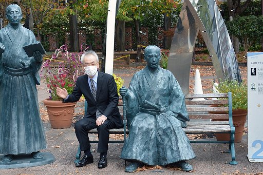 画像ギャラリー No.054のサムネイル画像 / 「ロマンシング佐賀2021」は“SAGA風呂”で温泉旅行だ! 3つの温泉地で立派なコラボモニュメントやドット絵マンホールを巡ろう