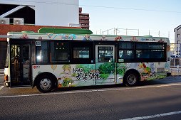 画像ギャラリー No.046のサムネイル画像 / ロマ佐賀列車に乗って冒険の旅に出よう。ラッピング列車や唐津市・佐賀市でのマンホール巡りが楽しめる「ロマンシング佐賀2022」現地レポート