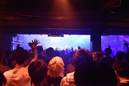 画像ギャラリー No.001のサムネイル画像 / 夏の暑さに負けない“熱さ”で盛り上がった「WACCA」×「HARDCORE TANO*C」のコラボイベント「TANO*C FES」レポート