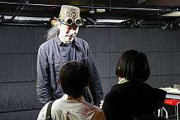 画像ギャラリー No.019のサムネイル画像 / 「リボルバーズエイト」の第2回公式生放送&公式オフ会の模様をレポート。衣装変更機能を使ったヒョウ柄の赤ずきんも先行公開