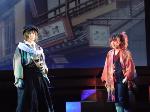 画像ギャラリー No.007のサムネイル画像 / 美しい歌声で紡がれる黒龍の神子とダリウスの物語。演劇女子部「遙かなる時空の中で6 外伝 〜黄昏ノ仮面〜」ゲネプロ公演レポート