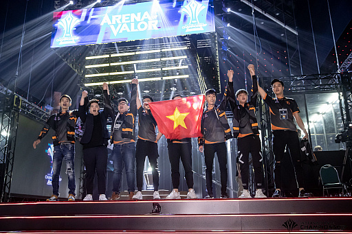 ���������꡼ No.001�Υ���ͥ������ / ���ޥ۸����ܳ�MOBA�������з� -Arena of Valor-�ס������ǳ��Ť��줿�������Υ�ݡ��Ȥ��Ϥ�