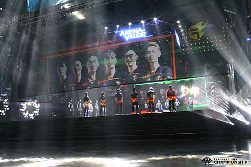 ���������꡼ No.006�Υ���ͥ������ / ���ޥ۸����ܳ�MOBA�������з� -Arena of Valor-�ס������ǳ��Ť��줿�������Υ�ݡ��Ȥ��Ϥ�