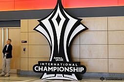 ���������꡼ No.019�Υ���ͥ������ / ���ޥ۸����ܳ�MOBA�������з� -Arena of Valor-�ס������ǳ��Ť��줿�������Υ�ݡ��Ȥ��Ϥ�