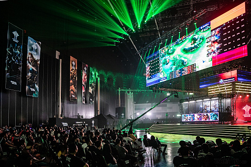 ���������꡼ No.021�Υ���ͥ������ / ���ޥ۸����ܳ�MOBA�������з� -Arena of Valor-�ס������ǳ��Ť��줿�������Υ�ݡ��Ȥ��Ϥ�