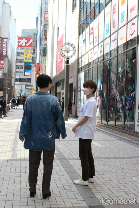 画像ギャラリー No.004のサムネイル画像 / 「あんさんぶるスターズ!!ストア」が秋葉原にオープン! 「あんスタグッズおはなし団」特別回の店舗ロケをフォトレポート&ミニインタビュー