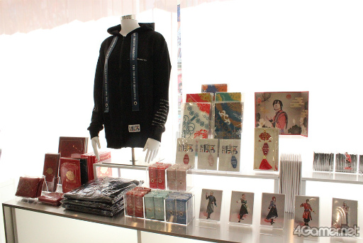 画像ギャラリー No.021のサムネイル画像 / 「あんさんぶるスターズ!!ストア」が秋葉原にオープン! 「あんスタグッズおはなし団」特別回の店舗ロケをフォトレポート&ミニインタビュー