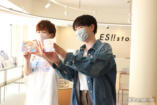 画像ギャラリー No.026のサムネイル画像 / 「あんさんぶるスターズ!!ストア」が秋葉原にオープン! 「あんスタグッズおはなし団」特別回の店舗ロケをフォトレポート&ミニインタビュー