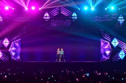 ���������꡼ No.002�Υ���ͥ������ / �֥����饤7th�ץ饤�֥�ݡ��ȡ����ȥ���Ф⥢���ɥ뤿���Υѥե����ޥ󥹤⡤���٤Ƥ��ȿ��ɡ�