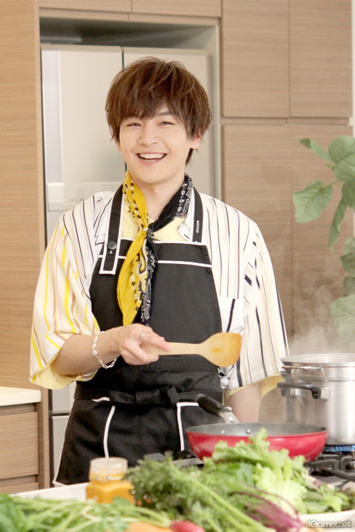 画像ギャラリー No.021のサムネイル画像 / 「あんスタ!!」配信番組「CAFE CINNAMON ニキズキッチン」第17回フォトレポート。収録後インタビューをお届け