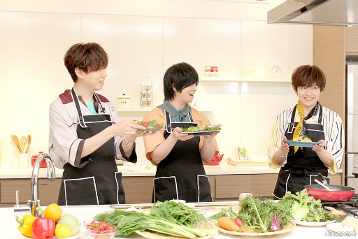 画像ギャラリー No.024のサムネイル画像 / 「あんスタ!!」配信番組「CAFE CINNAMON ニキズキッチン」第17回フォトレポート。収録後インタビューをお届け