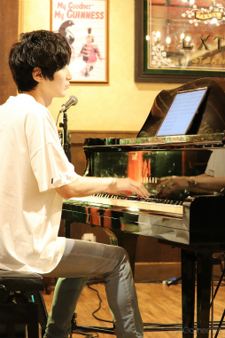 画像ギャラリー No.009のサムネイル画像 / 「あんスタ!!」配信番組「くわPスタジオ TRIP」第2回レポート。和やかな雰囲気のなかで,ときにアツく,ときに真面目に,今回も語りまくる!