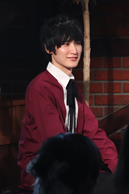 画像ギャラリー No.005のサムネイル画像 / ESバンドの熱い演奏! 阿座上洋平さん&豊島修平さんもゲストで登場! 「あんスタ!!」名曲をバンド生演奏で届ける「ENSEMBLE STARS!! BAND LIVE」レポート