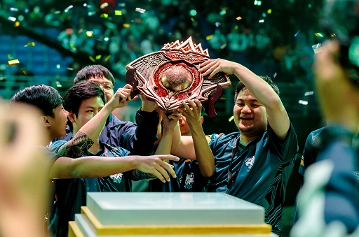 ���������꡼ No.002�Υ���ͥ������ / �֥�Х��롦�쥸����ɡס��������긢2019��M1�ˤ�EVOS Legends�������ԥ����