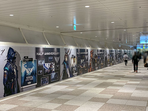 アークナイツ 全長35mの超パノラマ広告を新宿駅に8月2日まで掲示 序章から第六章までを振り返れる広告イラストを掲載