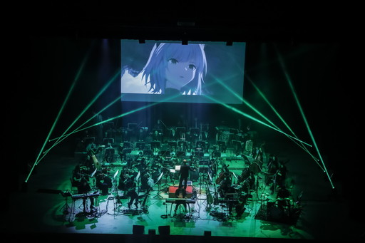 Imagens de miniatura da Galeria de Imagens No.003 / Relatório sobre a apresentação noturna do concerto de cinema