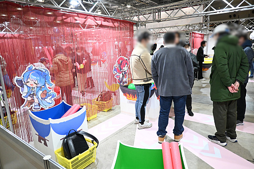 ���������꡼ No.002�Υ���ͥ������ / �֥������ʥ��ġ�6��ǯ��ǰ���٥�ȥ�ݡ�����ε���Х롼��ϥܥ�Ũ�Υ��������ƥ�����Ϥ�Ƹ�����������ޤ�Ÿ��