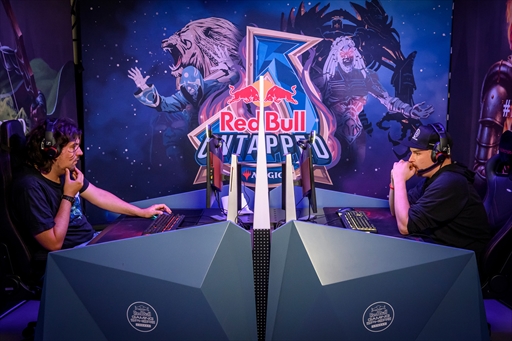 MTGアリーナ」世界大会“Red Bull Untapped”の日本予選が9月26日，27日