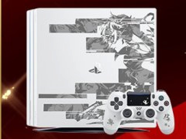 ペルソナ5 ザ・ロイヤル」コラボによる，PS4のオリジナル刻印モデルが 