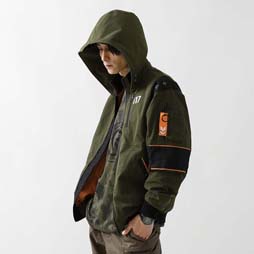 画像ギャラリー No.005のサムネイル画像 / アニウェアが「Halo Infinite」とコラボ。伝説の英雄「マスターチーフ」をイメージしたファッショングッズが登場