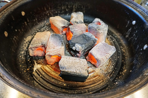 画像ギャラリー No.005のサムネイル画像 / 俺のコラボカフェ:Menu 004 「魔界塔士Sa・Ga」,モンスターの肉でバーベキューを満喫