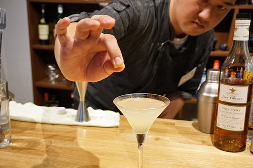 画像ギャラリー No.006のサムネイル画像 / 俺のコラボカフェ:Menu 005 FFシリーズの「エーテル」をイメージしたカクテルで,社会人のMPを回復したい