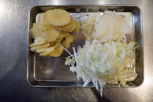 画像ギャラリー No.005のサムネイル画像 / 俺のコラボカフェ:Menu 006 「ロックマン」の体力回復アイテム「E缶」に挑戦