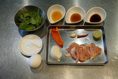 画像ギャラリー No.002のサムネイル画像 / 俺のコラボカフェ:Menu 007 「バイオハザード」のグリーンハーブを使った絶品エスニック飯