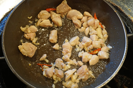 画像ギャラリー No.006のサムネイル画像 / 俺のコラボカフェ:Menu 007 「バイオハザード」のグリーンハーブを使った絶品エスニック飯