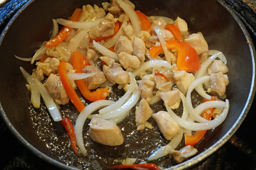 画像ギャラリー No.007のサムネイル画像 / 俺のコラボカフェ:Menu 007 「バイオハザード」のグリーンハーブを使った絶品エスニック飯