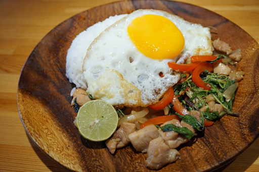 画像ギャラリー No.010のサムネイル画像 / 俺のコラボカフェ:Menu 007 「バイオハザード」のグリーンハーブを使った絶品エスニック飯