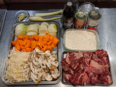 画像ギャラリー No.001のサムネイル画像 / 俺のコラボカフェ:Menu 010 「ドラゴンスレイヤー英雄伝説」のセリオス王子が好きな「ビーフシチュー」に挑戦。スライムいじめの後はこれ