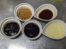 画像ギャラリー No.002のサムネイル画像 / 俺のコラボカフェ:Menu 010 「ドラゴンスレイヤー英雄伝説」のセリオス王子が好きな「ビーフシチュー」に挑戦。スライムいじめの後はこれ