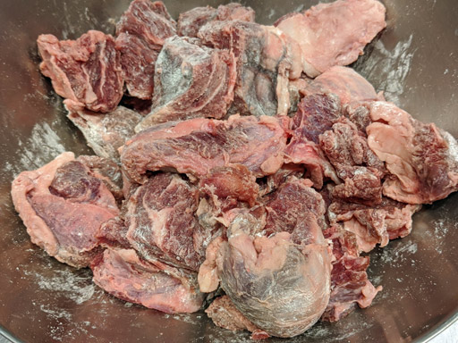 画像ギャラリー No.003のサムネイル画像 / 俺のコラボカフェ:Menu 010 「ドラゴンスレイヤー英雄伝説」のセリオス王子が好きな「ビーフシチュー」に挑戦。スライムいじめの後はこれ