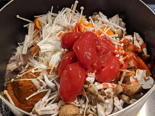 画像ギャラリー No.006のサムネイル画像 / 俺のコラボカフェ:Menu 010 「ドラゴンスレイヤー英雄伝説」のセリオス王子が好きな「ビーフシチュー」に挑戦。スライムいじめの後はこれ