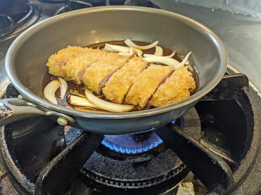 画像ギャラリー No.007のサムネイル画像 / 俺のコラボカフェ:Menu 016 お待たせしました。夕飯は「PUBG」のドン勝作りにチャレンジ