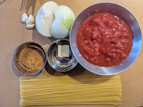 画像ギャラリー No.002のサムネイル画像 / 俺のコラボカフェ:Menu 023 スパゲッティをひたすら叩き続けるホラーゲーム「SPAGHET」のスパゲッティを,プロが本気で再現