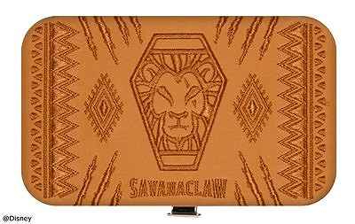 画像ギャラリー No.010のサムネイル画像 / 「ディズニー ツイステッドワンダーランド」の各寮をイメージしたカードケースが登場