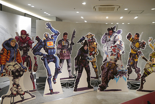 ���������꡼ No.005�Υ���ͥ������ / ��Apex Legends��POP UP STORE����ë�˥����ץ󡣿���å���ե��ȥ��ݥåȤʤɡ��ڤ�������