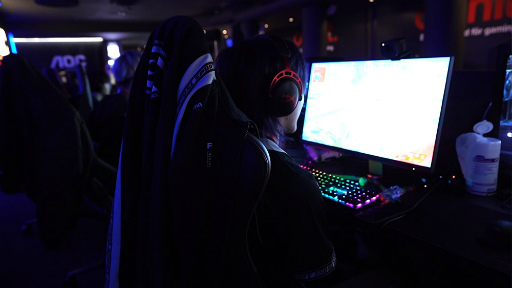 画像ギャラリー No.004のサムネイル画像 / FENNELが「ALGS Play Offs」に出場し,チャンオピオンシップへの出場権を獲得