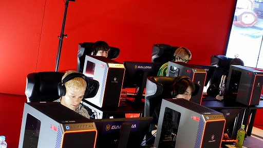 画像ギャラリー No.005のサムネイル画像 / プロeスポーツチーム「FENNEL」の招待制イベント“FENNEL INVITATIONAL CREATORS SESSION”の開催レポートが公開に